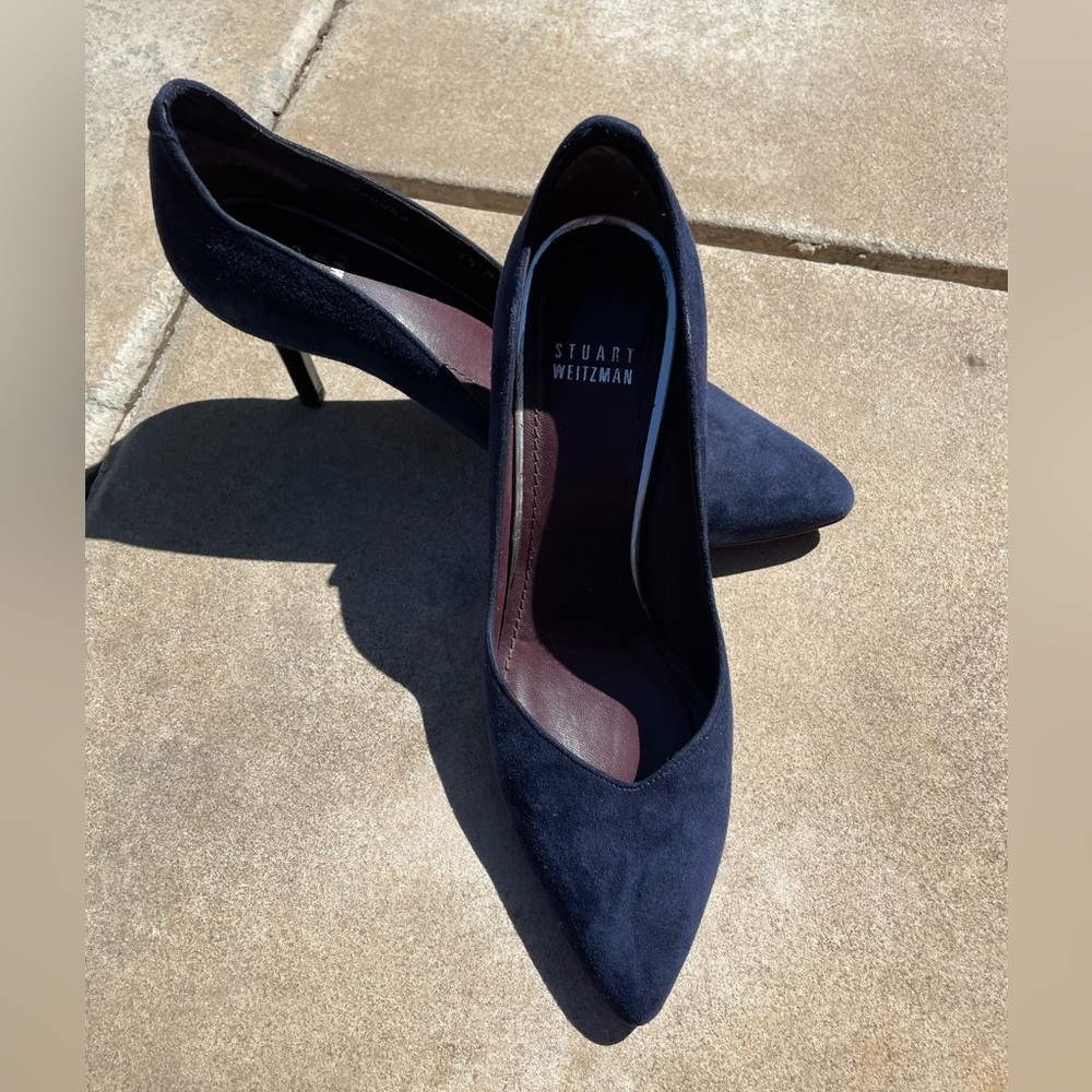 Beautiful blue suede leather heels pumps
